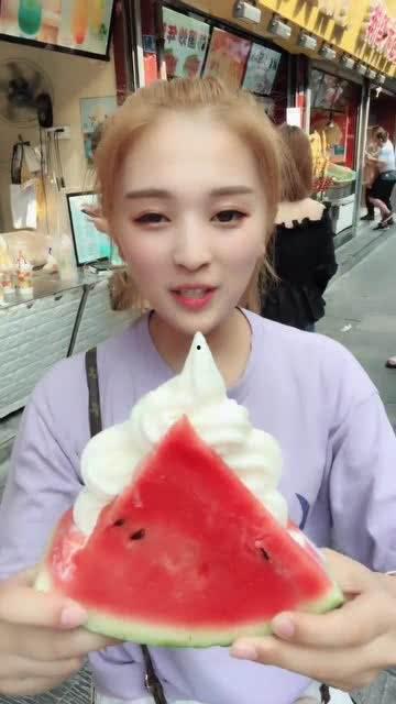 吃瓜网红姐弟是谁啊,他们的身份之谜 第2张 吃瓜网红姐弟是谁啊,他们的身份之谜 第2张